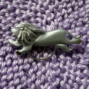 Lion‎ Brooch Silver Tone Animal Statement Pin Costume Jewelry